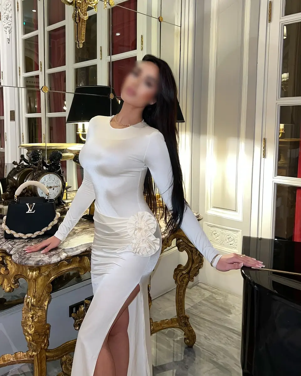 Esther profile in Dubai